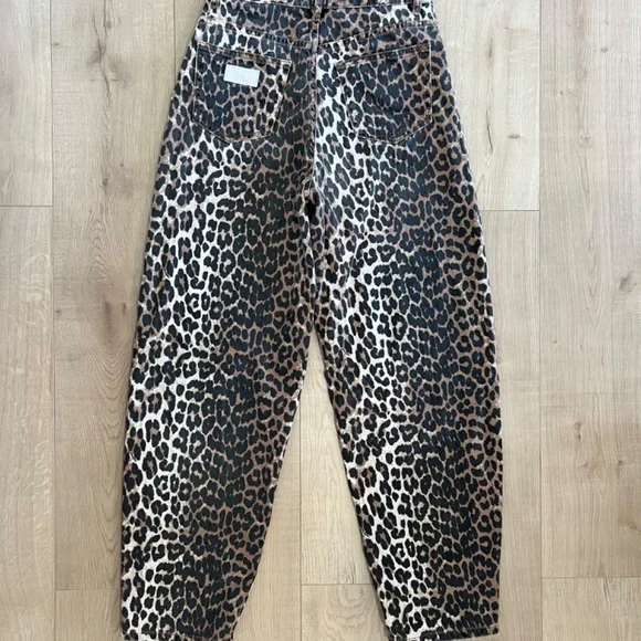 Ganni Leopard Jeans - Picture 2 of 7